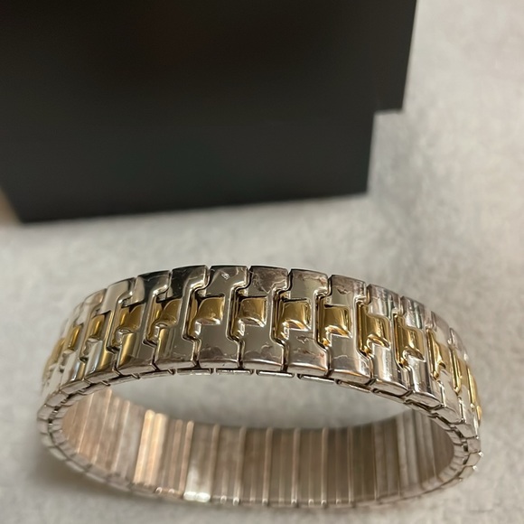 Silver and Gold Bracelet - Picture 5 of 7